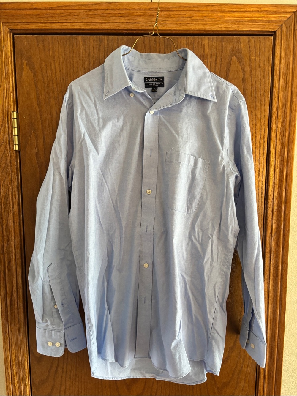 croft & barrow Light Blue Men's Button-Up Dress Shirt with Chest Pocket